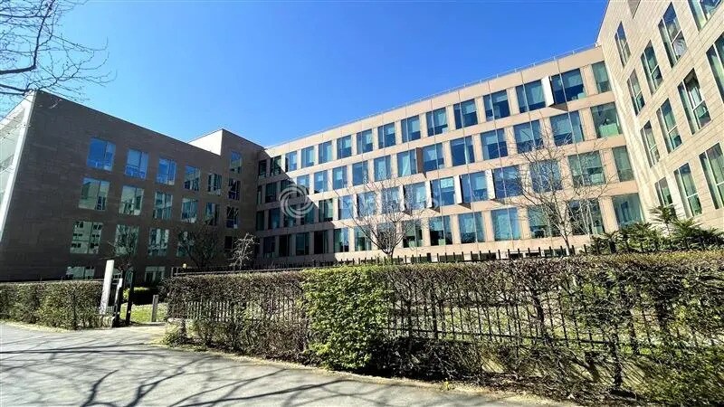 Office in Montévrain for lease Building Photo- Image 1 of 8