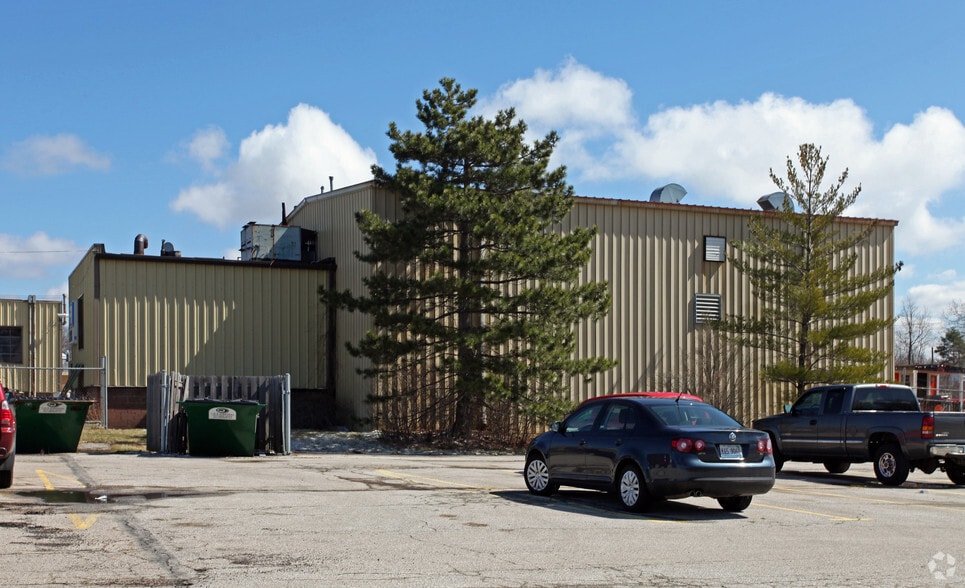 9255 Brookpark Rd, Cleveland, OH for sale - Primary Photo - Image 1 of 2