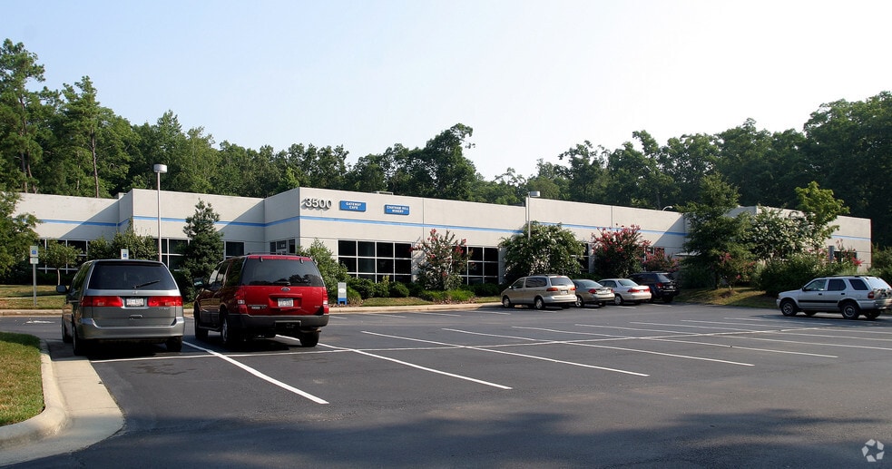 3500 Gateway Centre Blvd, Morrisville, NC for sale - Primary Photo - Image 1 of 63