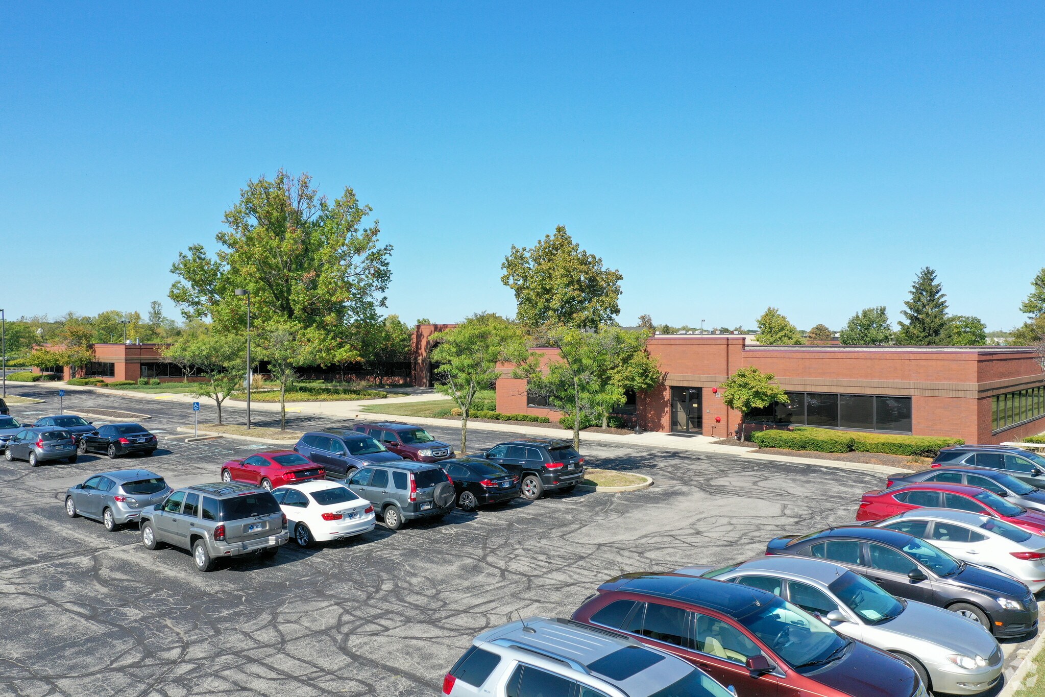 9795 Crosspoint Blvd, Indianapolis, IN for lease Primary Photo- Image 1 of 4