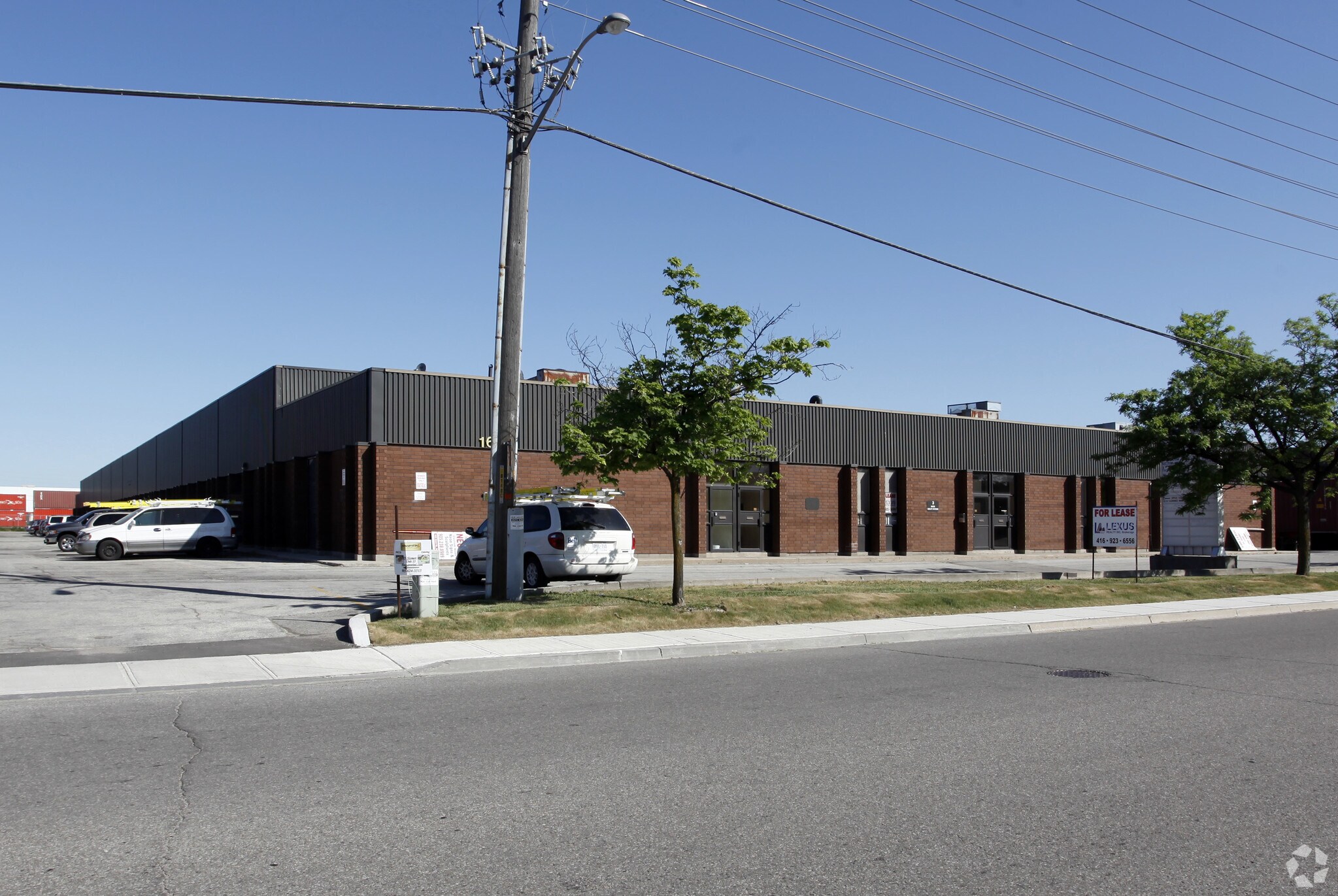 1635 Sismet Rd, Mississauga, ON for sale Primary Photo- Image 1 of 1