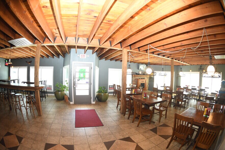 201 N Main St, Urich, MO 64788 The Lumber Yard Grill & Pub