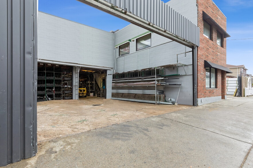 138-27 247th St, Rosedale, NY for sale - Building Photo - Image 3 of 48