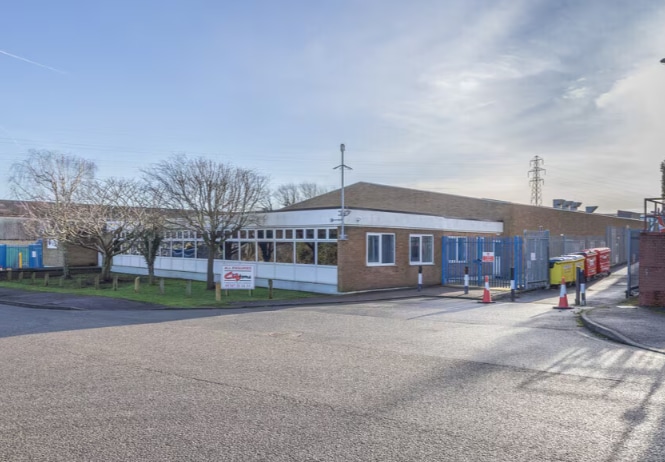 12-14 Edmonds Close, Wellingborough for lease - Building Photo - Image 3 of 3