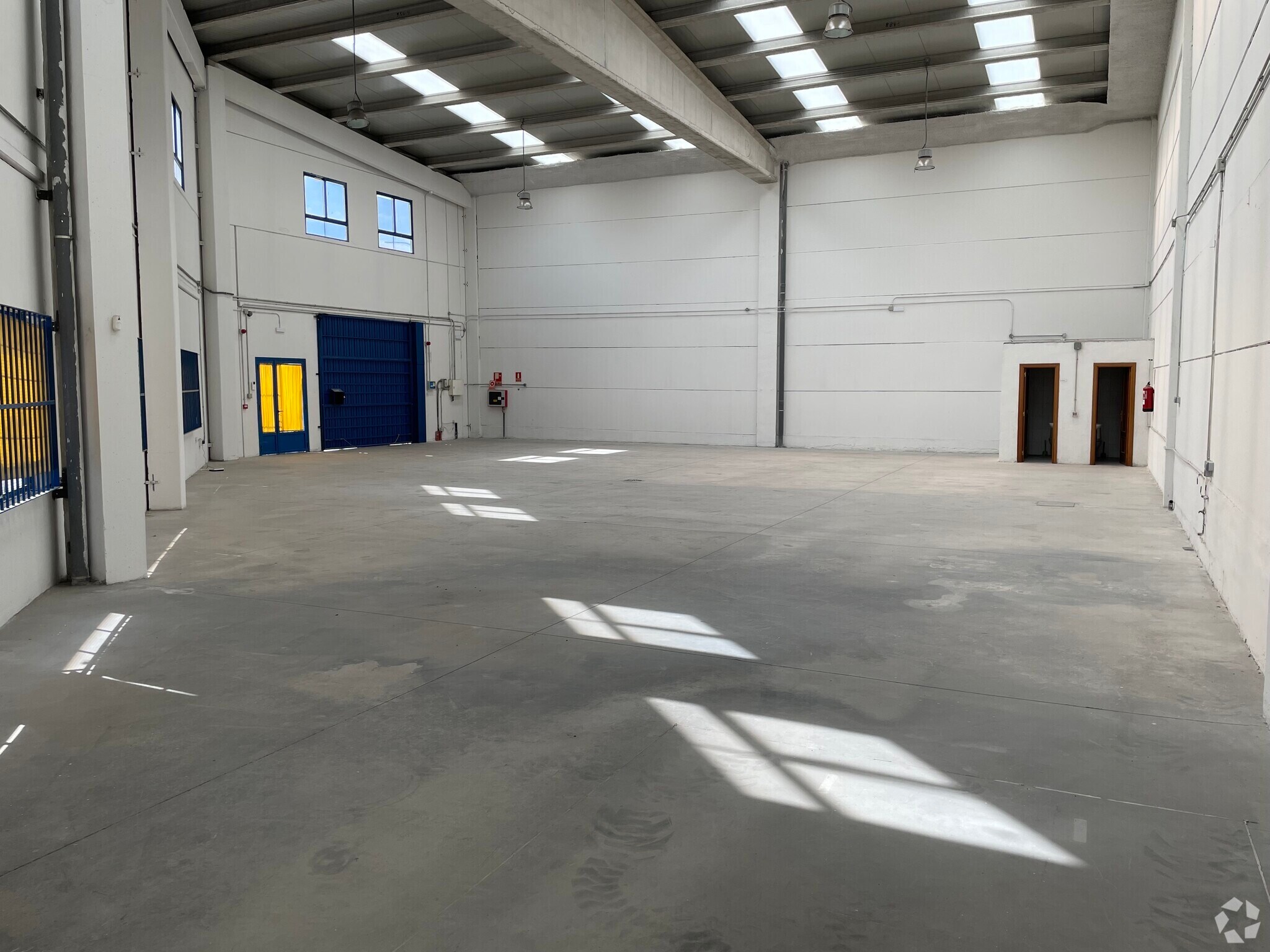 Calle Dalia, 3, Humanes de Madrid, Madrid for sale Primary Photo- Image 1 of 1