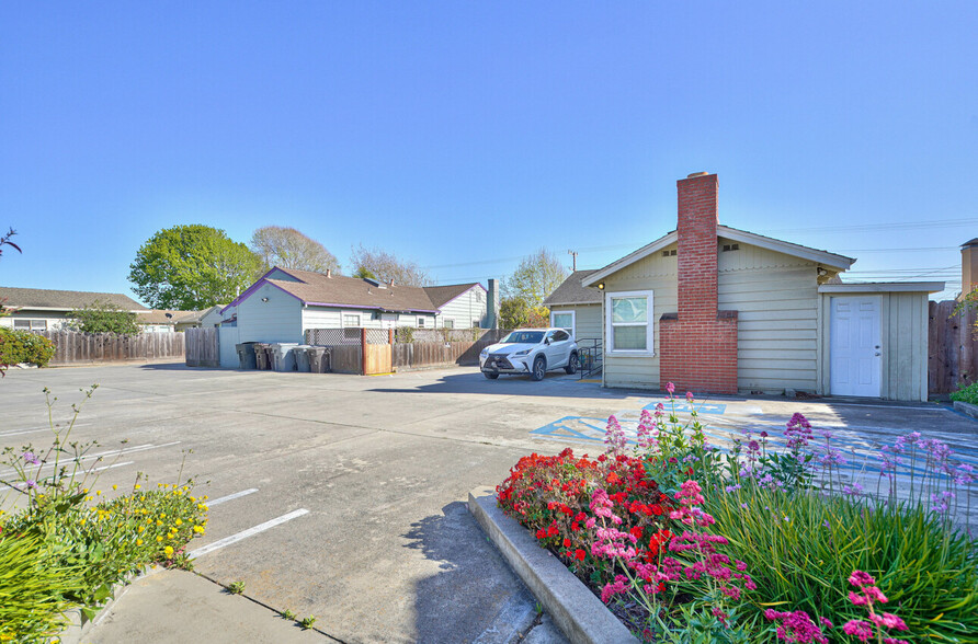 221 E Romie Ln, Salinas, CA 93901 - Office for Sale | LoopNet