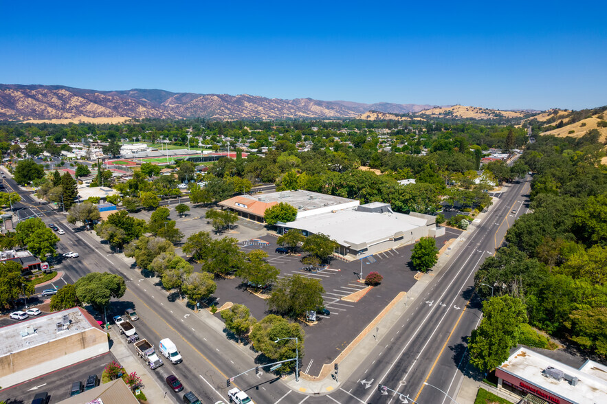 377-395 E Monte Vista Ave, Vacaville, CA for sale - Aerial - Image 2 of 5