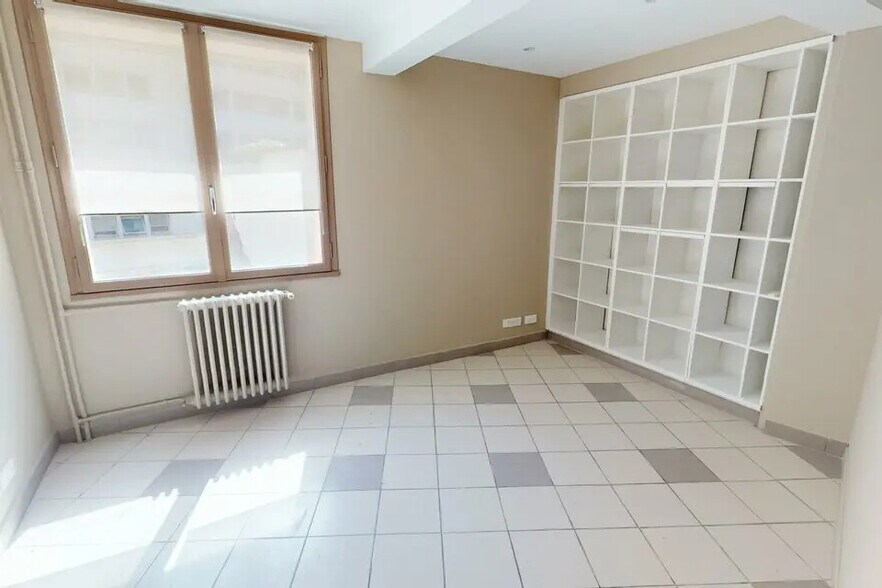 Office in Nice for lease - Interior Photo - Image 3 of 6