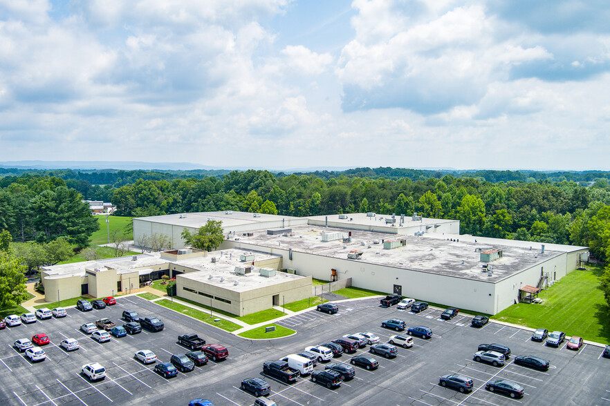 Putnam County Manufacturing Facility. Dr, Cookeville, TN for lease - Building Photo - Image 2 of 10