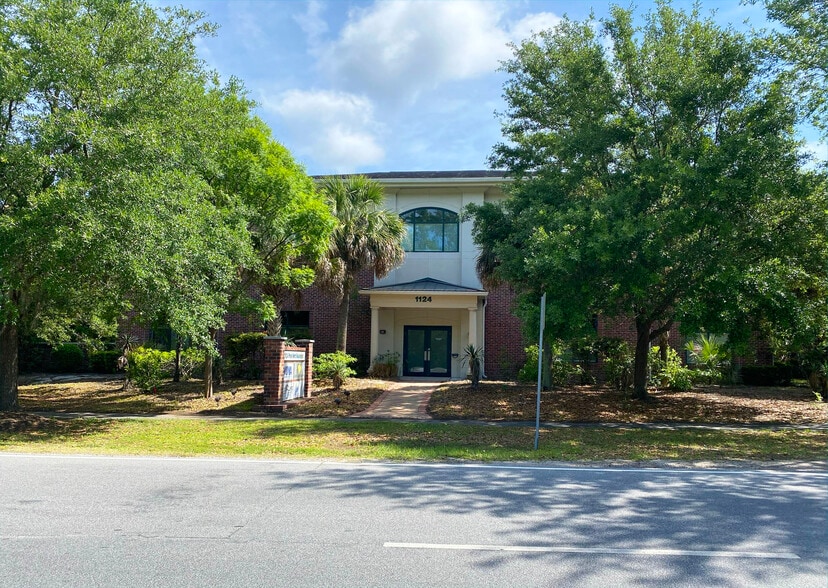 1124 Park West Blvd, Mount Pleasant, SC for lease - Building Photo - Image 3 of 13