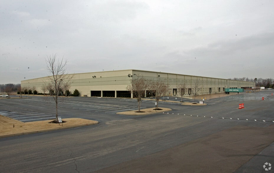 3530 E Raines Rd, Memphis, TN for lease - Building Photo - Image 2 of 5