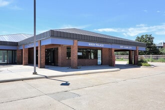 3202-3262 Kimball Ave, Manhattan, KS for lease Building Photo- Image 2 of 3