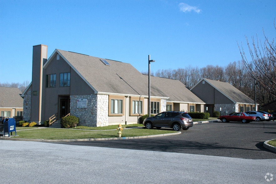 151 Fries Mill Rd, Turnersville, NJ for lease - Primary Photo - Image 1 of 6
