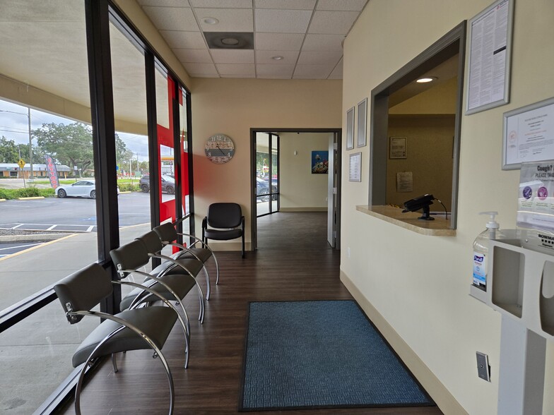 7620 Gunn Hwy, Tampa, FL for lease - Interior Photo - Image 2 of 13