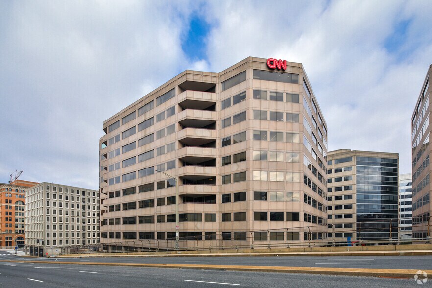820 1st St NE, Washington, DC for lease - Building Photo - Image 3 of 10