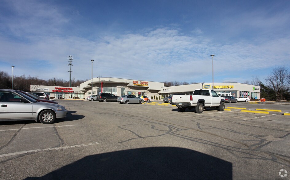 1919-1931 E Main St, Torrington, CT for sale - Primary Photo - Image 1 of 1