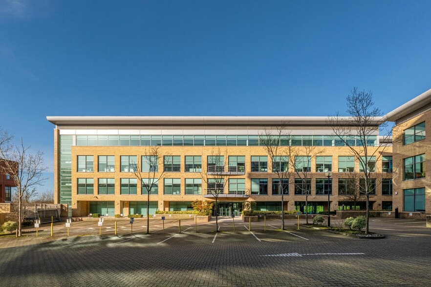 1 North Fourth St, Milton Keynes for lease - Building Photo - Image 1 of 15