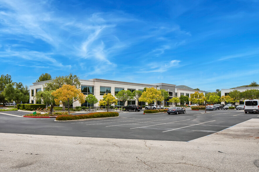 31111 Agoura Rd, Westlake Village, CA for sale - Building Photo - Image 2 of 15