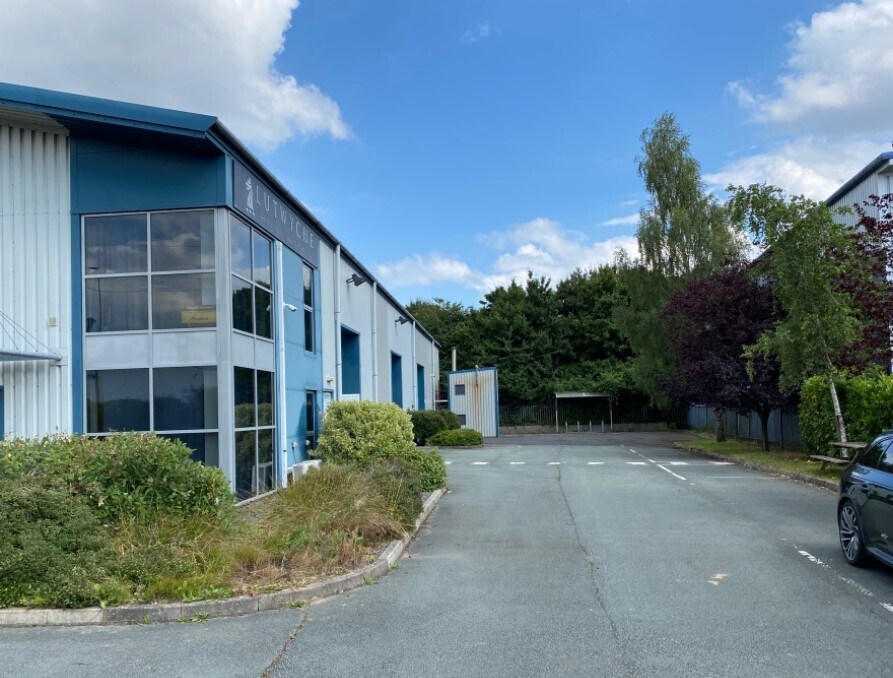 Marshfield, Crewe, CHS CW2 8UY