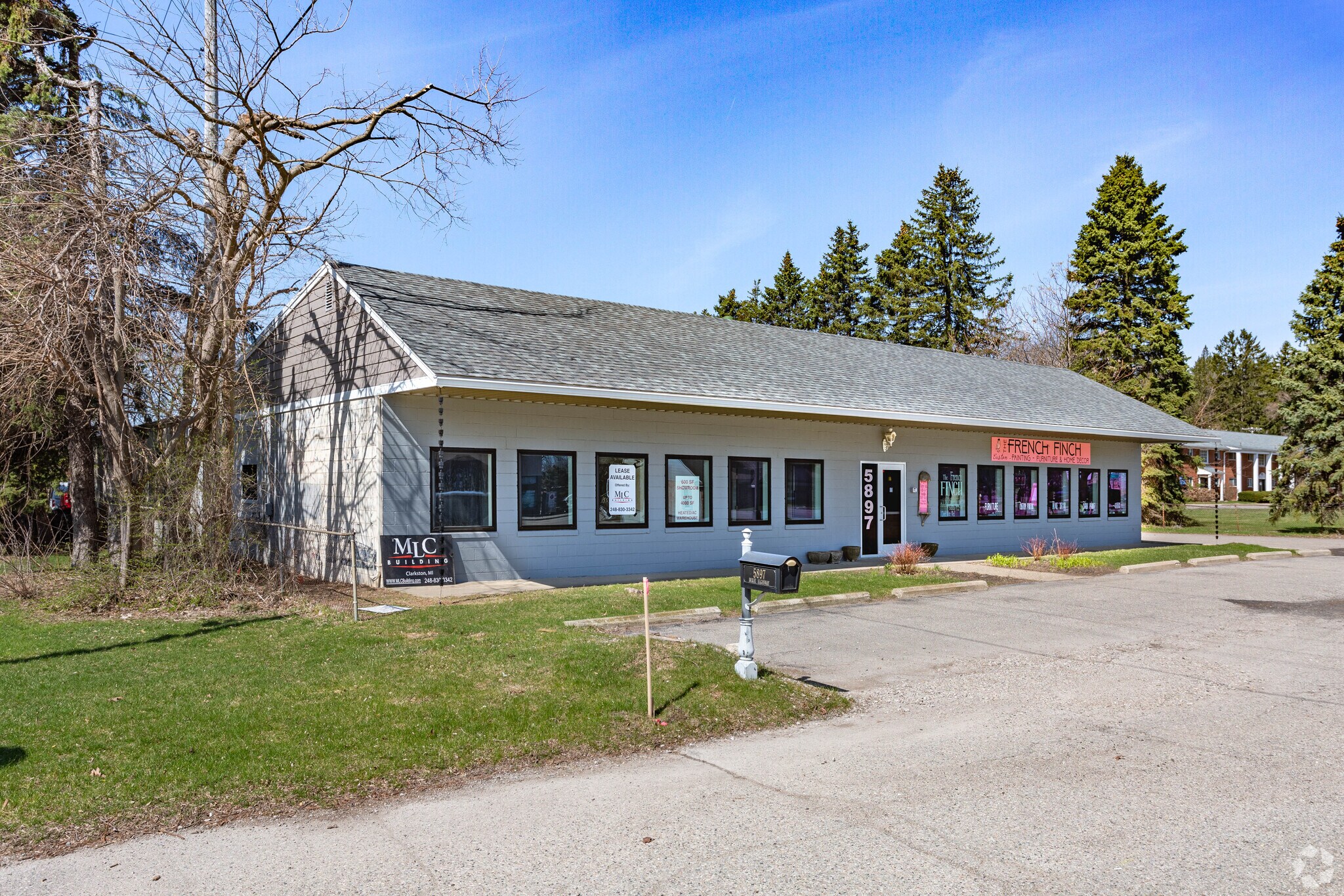 5897 Dixie Hwy, Clarkston, MI for sale Primary Photo- Image 1 of 1