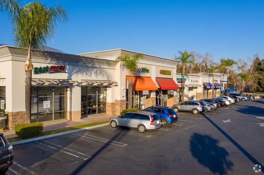 929 W Huntington Dr, Monrovia, CA for lease - Primary Photo - Image 2 of 7