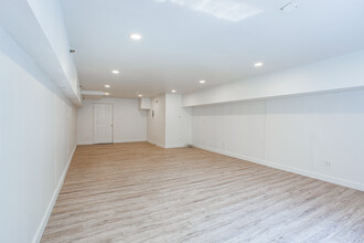 517-529 S 4th St, Philadelphia, PA for lease Interior Photo- Image 2 of 5