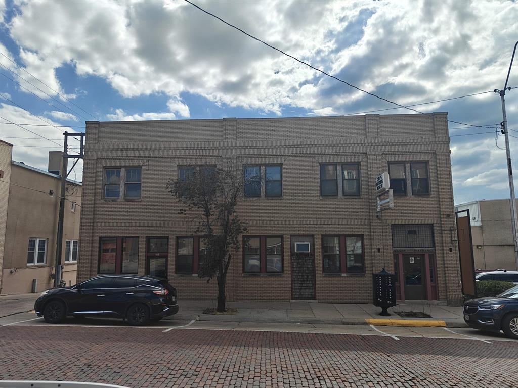 110 E C St, McCook, NE for sale Primary Photo- Image 1 of 1