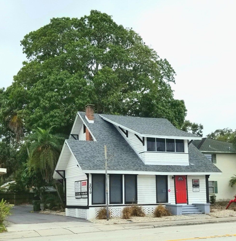 2019 Manatee Ave W, Bradenton, FL for sale Building Photo- Image 1 of 1