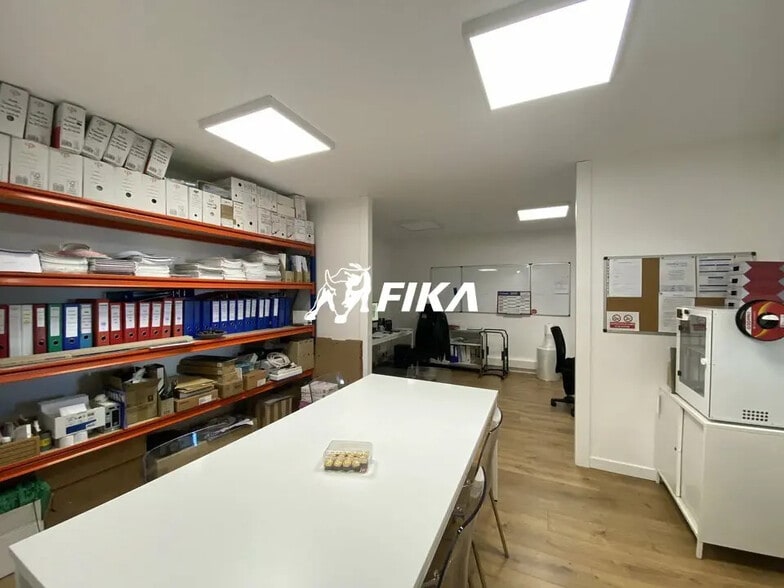 Flex in Montrabé for lease - Interior Photo - Image 3 of 4