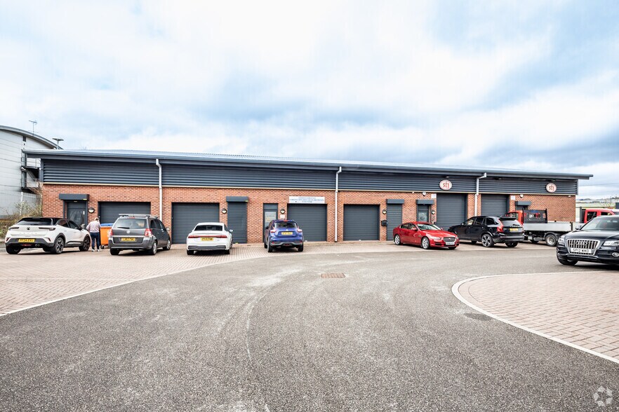 Commercial Rd, Darwen for lease - Building Photo - Image 2 of 3