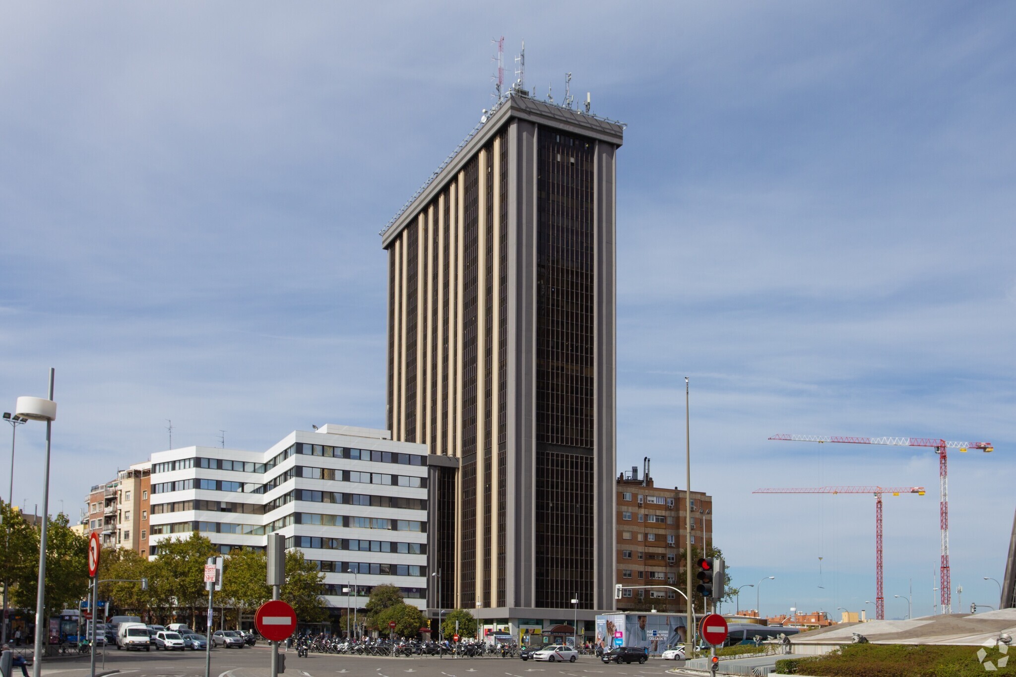 Plaza Castilla, 3, Madrid, Madrid for lease Primary Photo- Image 1 of 3