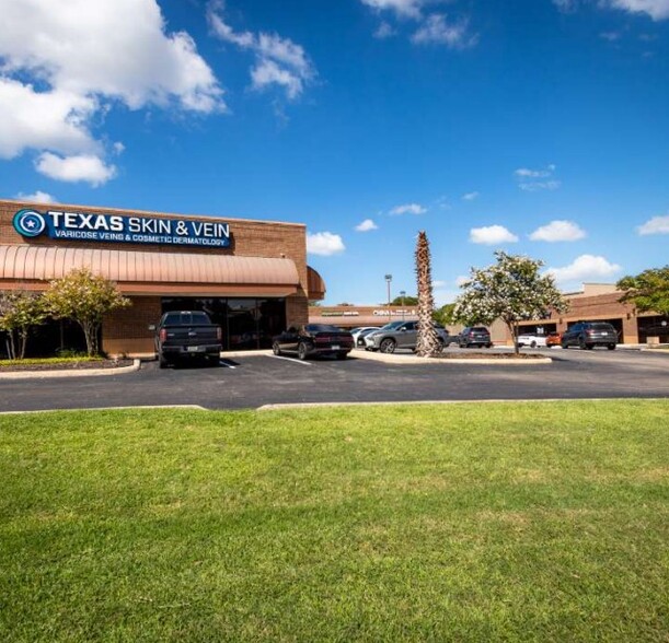 2241 NW Military Hwy, San Antonio, TX for lease - Building Photo - Image 3 of 6