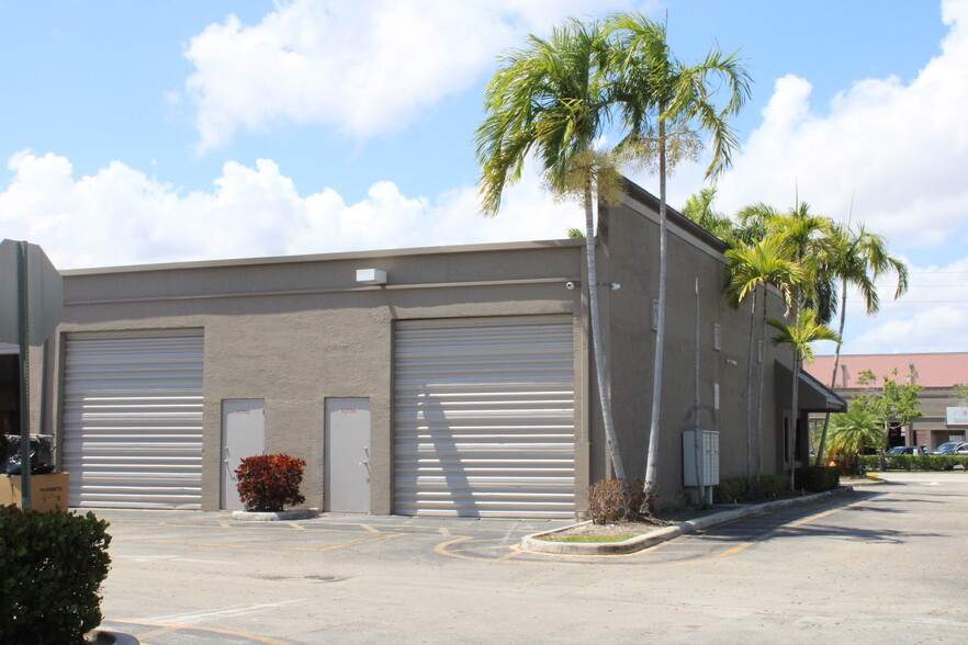 5401 NW 102nd Ave, Sunrise, FL for lease - Building Photo - Image 2 of 14