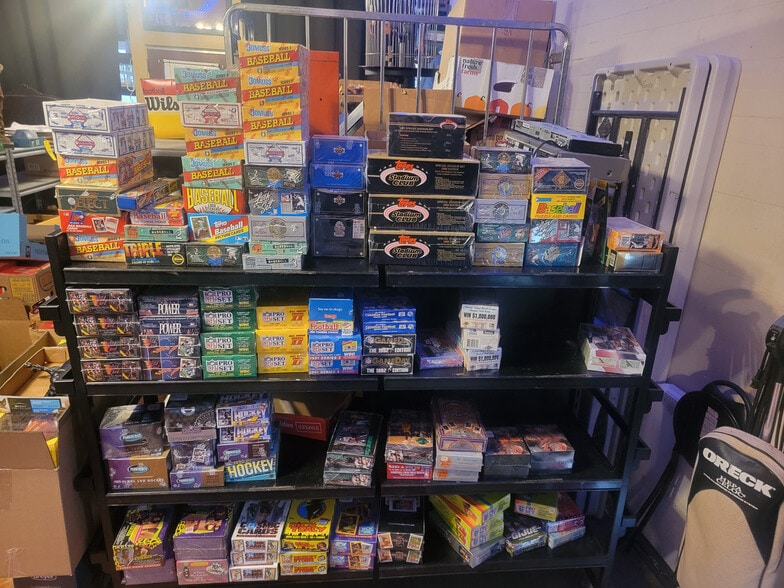 1045 Eagon St, Barberton, OH for sale - Building Photo - Image 2 of 76