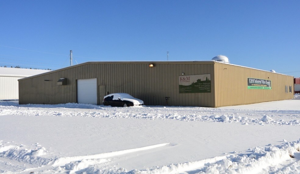 9 Commerce Rd, Babbitt, MN 55706