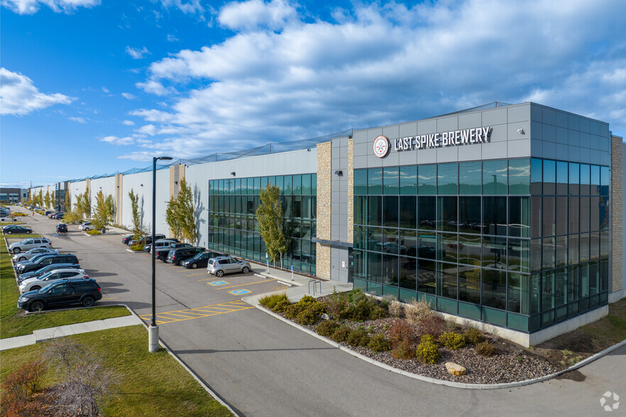 5840 76th Ave SE, Calgary, AB for lease - Primary Photo - Image 1 of 7