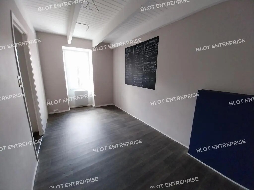 Retail in Landerneau for sale Interior Photo- Image 1 of 11