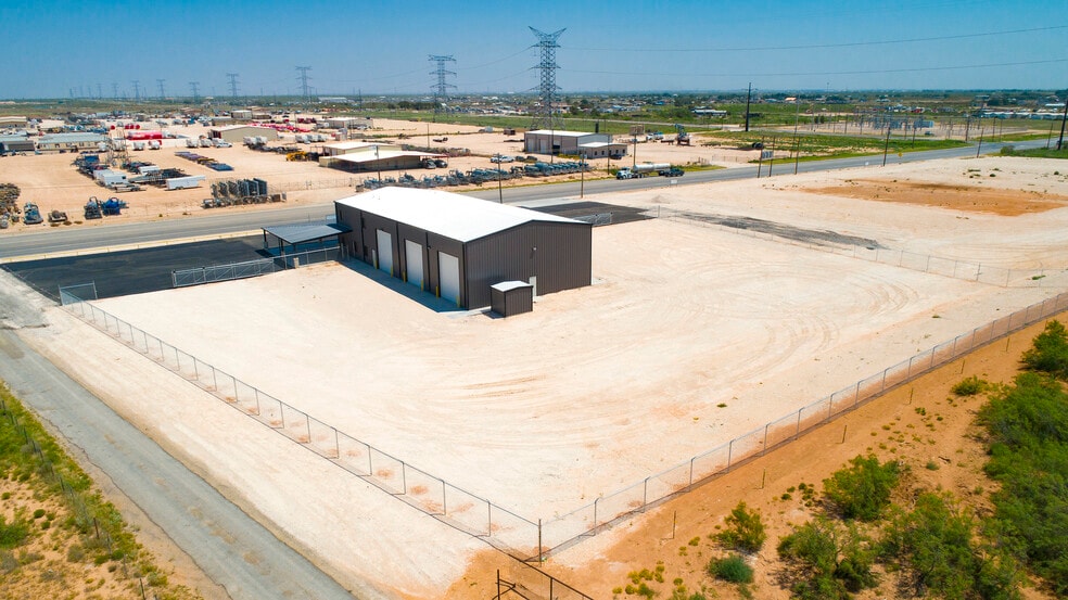 9716 FM 307, Midland, TX for lease - Building Photo - Image 2 of 24