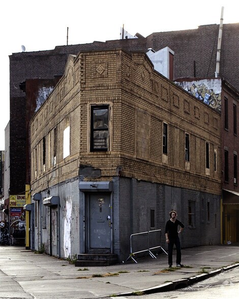 373 S 1st St, Brooklyn, NY for sale - Building Photo - Image 2 of 28