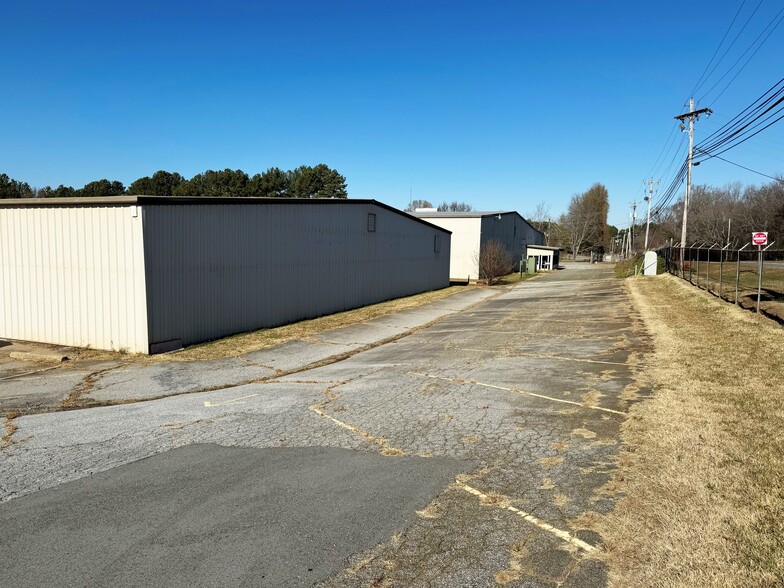 474 Old Hargrave Rd, Lexington, NC for lease - Building Photo - Image 2 of 5