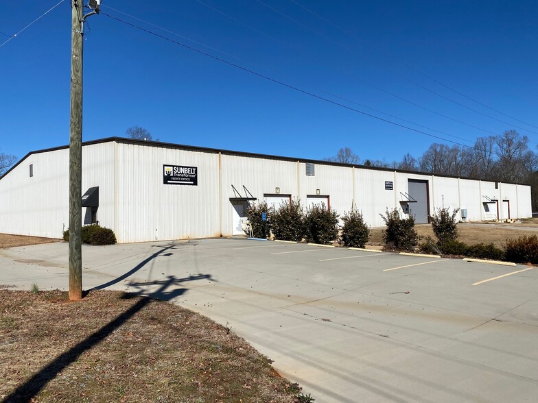 208 Old Fork Shoals Rd, Greenville, SC for lease - Building Photo - Image 3 of 4