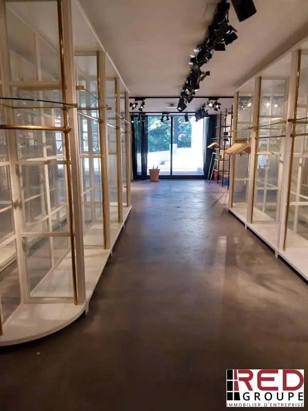 Office in Aix-en-Provence for sale Interior Photo- Image 1 of 6