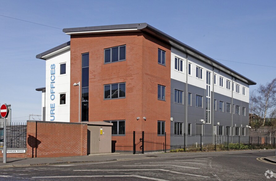 422 Broadwell Rd, Oldbury for sale - Building Photo - Image 1 of 1