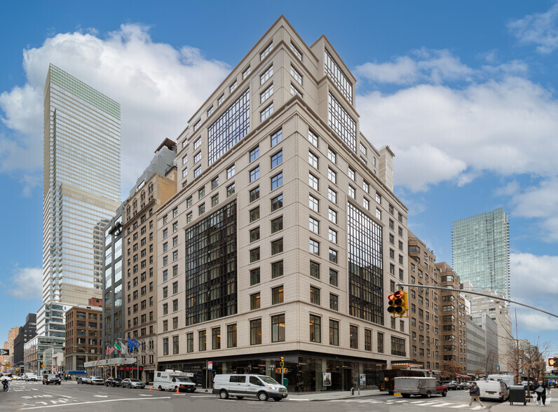 685 Lexington Ave, New York, NY for lease - Building Photo - Image 2 of 6