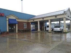 70 N Plains Rd, The Plains, OH for lease Building Photo- Image 1 of 2