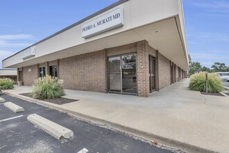 10580 Barkley St, Overland Park, KS for lease Building Photo- Image 2 of 13