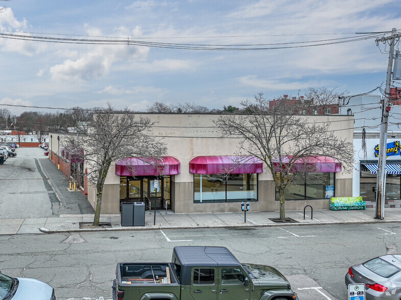 22 Langley Rd, Newton Centre, MA for lease - Primary Photo - Image 1 of 9