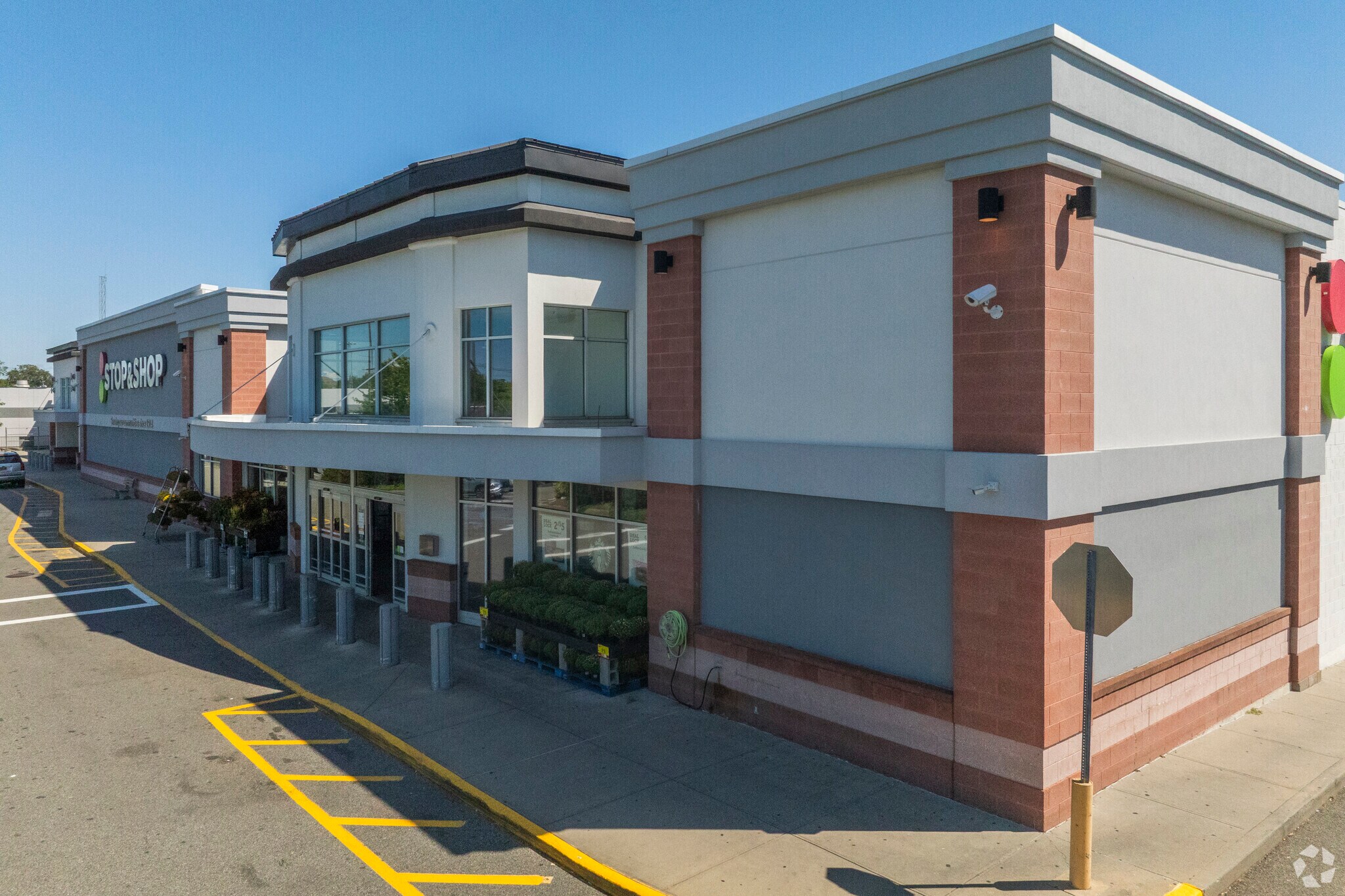 50 Cherry Valley Rd, West Hempstead, NY for lease Primary Photo- Image 1 of 3