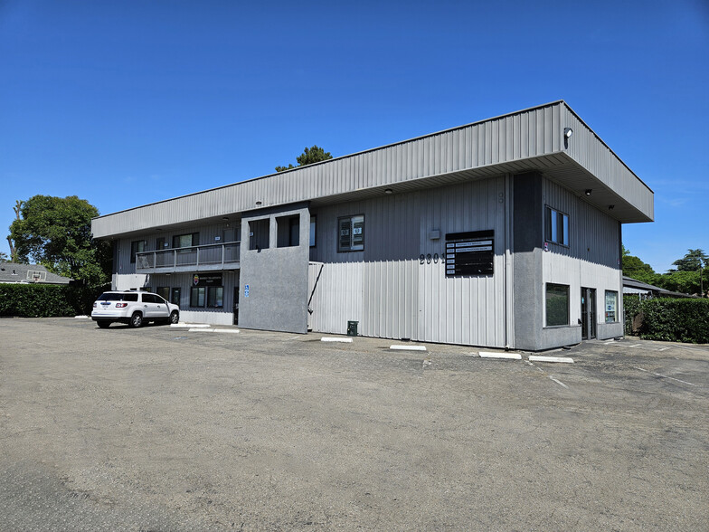 2309 W Alpine Ave, Stockton, CA for lease - Building Photo - Image 1 of 10