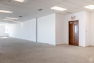 1730 St Laurent Blvd, Ottawa, ON for lease Interior Photo- Image 2 of 5